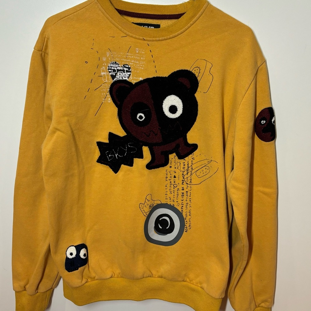 BKYS Urban Streetwear Gold Crewneck Textured Sweatshirt
Size XL
